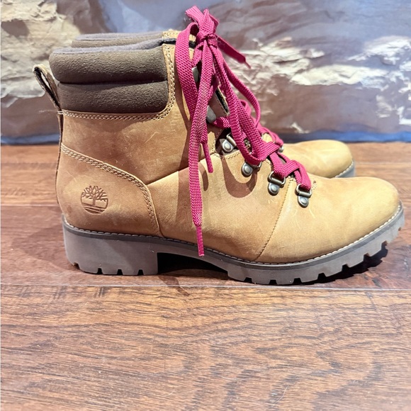 Timberland Women's Lace-Up Tan Boots with Red Accents - Picture 5 of 8